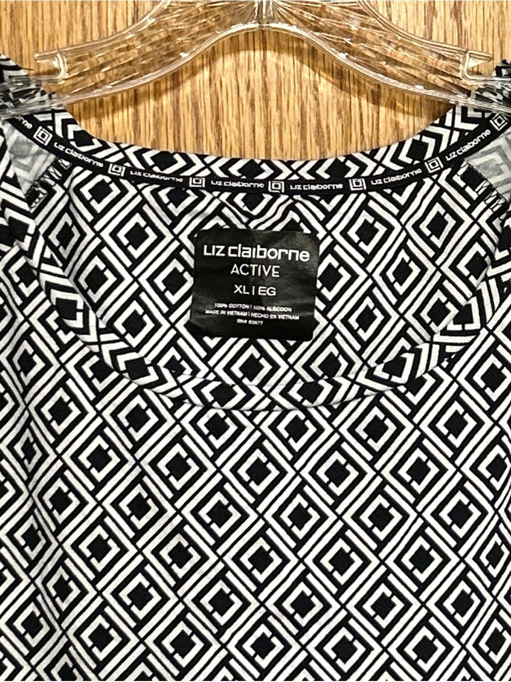 Liz Claiborne Active Shirt XLarge Womens Black White Geometric top cotton